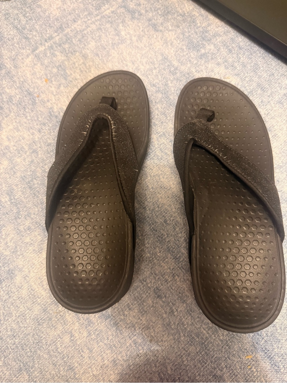 WHITIN Black Cushioned Foam Flip-Flop Sandals
